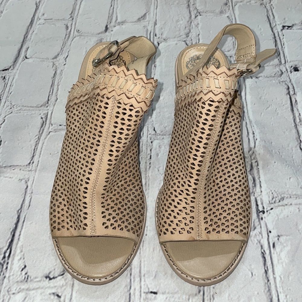 Vince Camuto 'Tricinda' Cutout Sandals - 6 - Picture 3 of 7